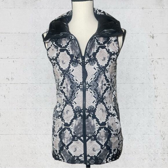 Lululemon The Fluffiest Vest Size 4 Goose Down Black Ziggy Snake Reversible - Picture 1 of 15
